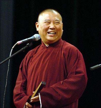 常宝丰与郭德纲再见面视频爆料,揭秘昔日恩怨背后的真相  第2张